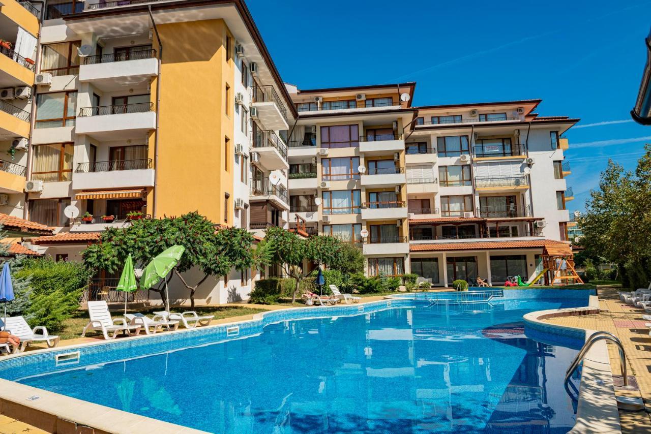 Menada Diamond Bay Apartments Słoneczny Brzeg Zewnętrze zdjęcie