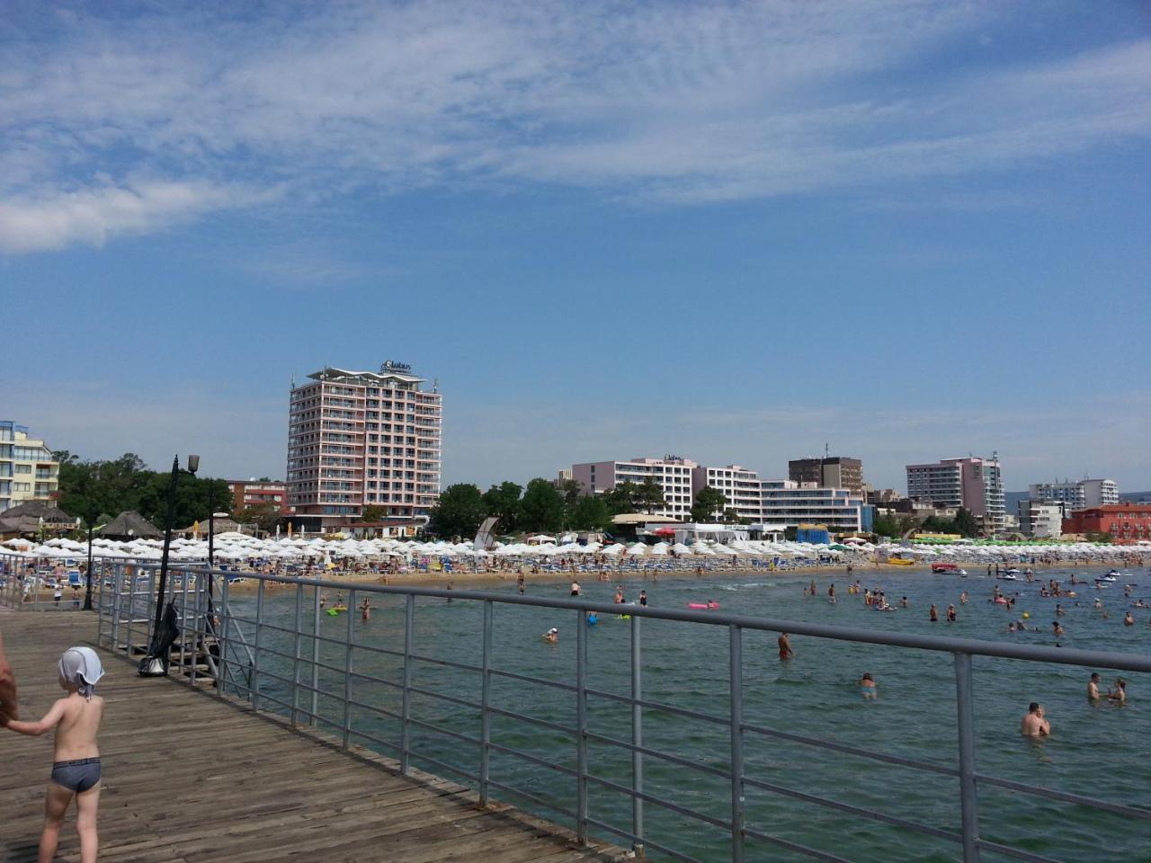 Menada Diamond Bay Apartments Słoneczny Brzeg Zewnętrze zdjęcie